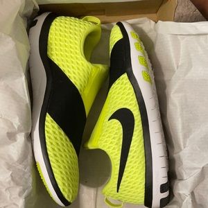 Women’s free connect neon